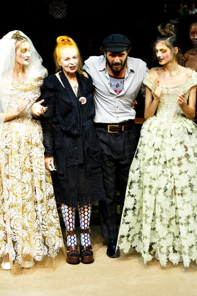 Look 54